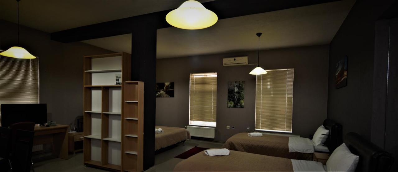 Hotel Ambasador Битола Экстерьер фото